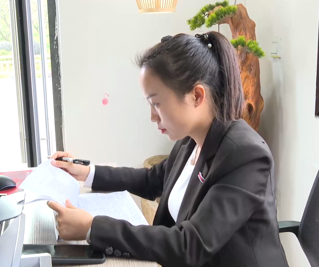 袁桢霞1.png 袁桢霞1.png